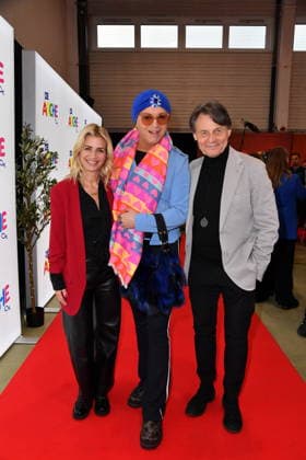 Anniversary celebration 30 years of Die ARCHE Susan Sideropoulos, Julian F M Stoeckel and Wolfgang Bahro at the anniversary celebration 30 years of Die ARCHE in Berlin 25 11 2025 Copyright: xEventpressxBerndtx