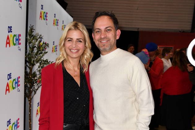 Anniversary celebration 30 years of Die ARCHE Susan Sideropoulos with husband Jakob Shtizberg at the anniversary celebration 30 years of Die ARCHE in Berlin 25 11 2025 Copyright: xEventpressxBerndtx