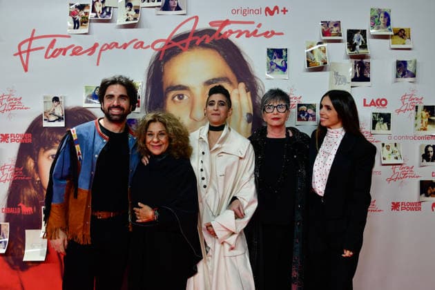 Premiere of the documentary film Flores para Antonio Guillermo Furiase, Lolita Flores, Alba Flores, Ana Villa and Elena Furiase during the premiere of the documentary film Flores para Antonio , on November 25, 2025, in Madrid Spain In Flores para Antonio Alba Flores explores the life and work of her father through unpublished materials, such as home videos, photos, drawings, archival footage and her own music PHOTOCALL FILM PREMIERE Ó Madrid Madrid Espana Copyright: xOscarxOrtizx 7126240
