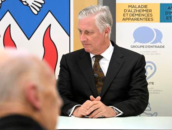 The King Visits Alzheimer Cafe JUPRELLE, BELGIUM - NOVEMBER 26 : King Philippe participates in a session of the Alzheimer Café in Juprelle, a ViADem municipality (dementia-friendly city or municipality). The Alzheimer Café is a meeting place where people with Alzheimer s disease, their loved ones, carers, healthcare providers and other interested parties can meet in a warm and informal atmosphere. Over snacks and drinks, they talk about daily life with the disease and work to break down taboos. It is not a medical consultation or therapy, but a place where people can get information, share experiences, find support and reduce loneliness. The meetings are organised by De Ligue Nationale Alzheimer Liga ASBL vzw Vog, chaired by Baroness Hen Copyright: xBertxVanxDenxBrouckex