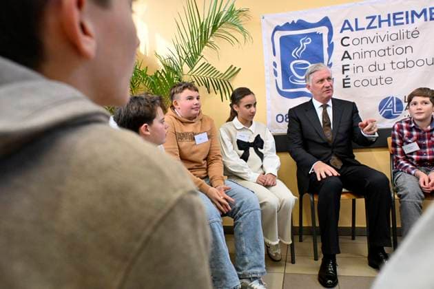 The King Visits Alzheimer Cafe JUPRELLE, BELGIUM - NOVEMBER 26 : King Philippe participates in a session of the Alzheimer Café in Juprelle, a ViADem municipality (dementia-friendly city or municipality). The Alzheimer Café is a meeting place where people with Alzheimer s disease, their loved ones, carers, healthcare providers and other interested parties can meet in a warm and informal atmosphere. Over snacks and drinks, they talk about daily life with the disease and work to break down taboos. It is not a medical consultation or therapy, but a place where people can get information, share experiences, find support and reduce loneliness. The meetings are organised by De Ligue Nationale Alzheimer Liga ASBL vzw Vog, chaired by Baroness Hen Copyright: xBertxVanxDenxBrouckex
