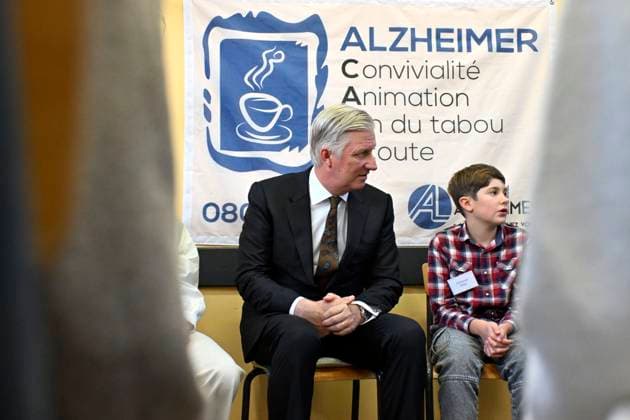 The King Visits Alzheimer Cafe JUPRELLE, BELGIUM - NOVEMBER 26 : King Philippe participates in a session of the Alzheimer Café in Juprelle, a ViADem municipality (dementia-friendly city or municipality). The Alzheimer Café is a meeting place where people with Alzheimer s disease, their loved ones, carers, healthcare providers and other interested parties can meet in a warm and informal atmosphere. Over snacks and drinks, they talk about daily life with the disease and work to break down taboos. It is not a medical consultation or therapy, but a place where people can get information, share experiences, find support and reduce loneliness. The meetings are organised by De Ligue Nationale Alzheimer Liga ASBL vzw Vog, chaired by Baroness Hen Copyright: xBertxVanxDenxBrouckex