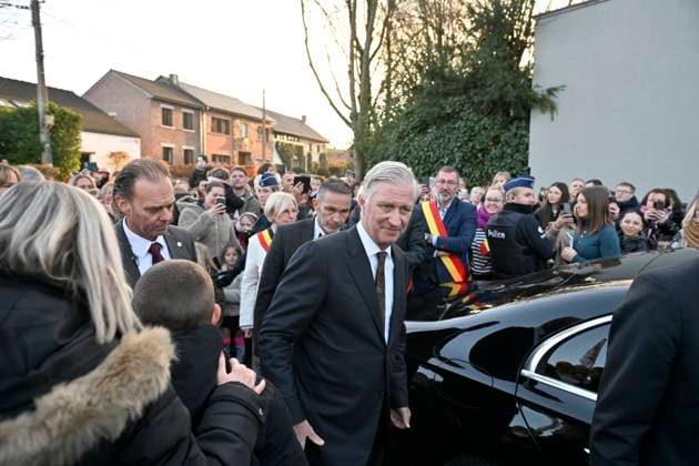 The King Visits Alzheimer Cafe JUPRELLE, BELGIUM - NOVEMBER 26 : King Philippe participates in a session of the Alzheimer Café in Juprelle, a ViADem municipality (dementia-friendly city or municipality). The Alzheimer Café is a meeting place where people with Alzheimer s disease, their loved ones, carers, healthcare providers and other interested parties can meet in a warm and informal atmosphere. Over snacks and drinks, they talk about daily life with the disease and work to break down taboos. It is not a medical consultation or therapy, but a place where people can get information, share experiences, find support and reduce loneliness. The meetings are organised by De Ligue Nationale Alzheimer Liga ASBL vzw Vog, chaired by Baroness Hen Copyright: xBertxVanxDenxBrouckex