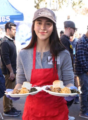 26 November 2025 - Los Angeles, California - Cailey Cowan. 2025 Thanks & Giving On Skid Row held at Los Angeles Mission. Los Angeles USA - ZUMAa123 20251126_zaa_a123_007 Copyright: xADx