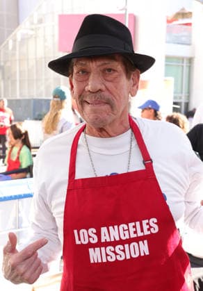 26 November 2025 - Los Angeles, California - Danny Trejo. 2025 Thanks & Giving On Skid Row held at Los Angeles Mission. Los Angeles USA - ZUMAa123 20251126_zaa_a123_043 Copyright: xADx