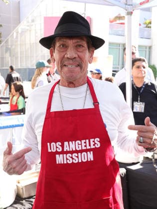 26 November 2025 - Los Angeles, California - Danny Trejo. 2025 Thanks & Giving On Skid Row held at Los Angeles Mission. Los Angeles USA - ZUMAa123 20251126_zaa_a123_059 Copyright: xADx