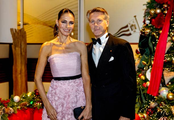 26-11-2025 Monaco Prince Emanuele Filiberto, Duke of Savoy, with Adriana Abascal during a gala for the Princess Grace hospital of Monaco. at the Yacht Club de Monaco. The proceeds of the evening will be donated to Oeuvre de Soeur Marie Association of Monaco for the purchase of medical equipment for the Princess Grace hospital of Monaco. Â  Copyright: xPPEx