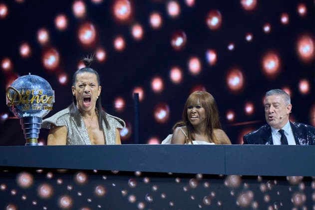 Jorge Gonzalez, Motsi Mabuse and Joachim Llambi at Let s Dance Die Live Tour 2025 in the ZAG Arena Hannover, 25 11 2025 Foto:xU.xStammx xFuturexImagex dance_5163