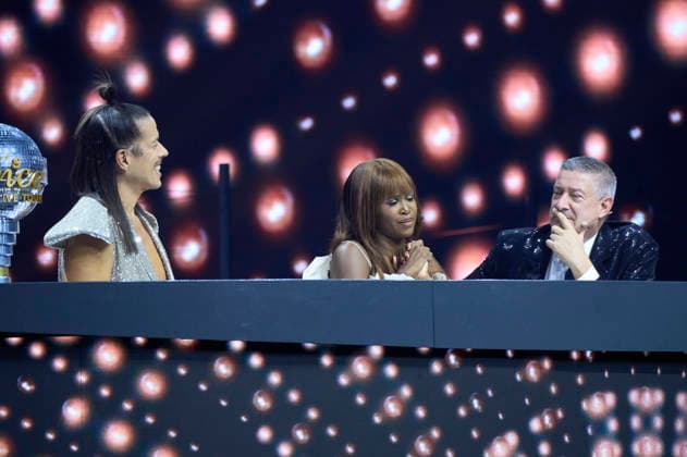 Jorge Gonzalez, Motsi Mabuse and Joachim Llambi at Let s Dance Die Live Tour 2025 in the ZAG Arena Hannover, 25 11 2025 Foto:xU.xStammx xFuturexImagex dance_5164