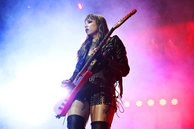 Halestorm performing at O2 Arena in London LONDON, ENGLAND - NOVEMBER 26: Lzzy Hale of ˜Halestorm™ performing at O2 Arena, Greenwich on November 26, 2025 in London, England. CAP MAR MAR Great Britain Copyright: xMartinxHarris CapitalxPicturesx