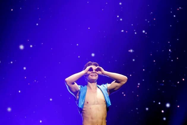 Para swimmer Taliso Engel at Lets Dance The Live Tour in the Lanxess Arena Cologne, 26 11 2025 NRW Germany Copyright: xChristophxHardtx