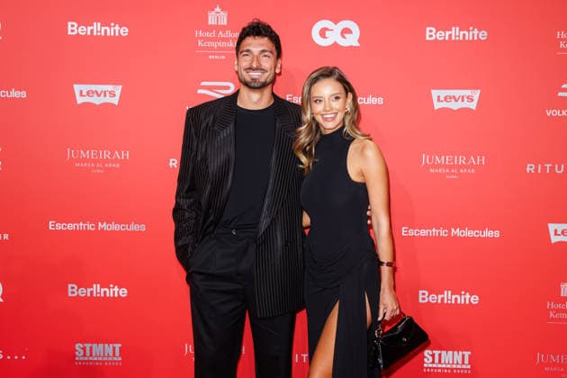Award 27 GQ Men of the Year Award 2025 Mats Hummels and Nicola Cavanis at the 27 GQ Men of the Year Award at the Metropol on 27 11 2025 inBerlin Copyright: xEventpressxKochanx