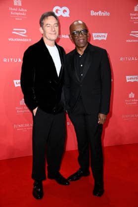 Jason Isaacs and Lennie James at the 27th GQ Men of the Year Awards 2025 at Metropol Berlin, 27 11 2025 Foto:xN.xKubelkax xFuturexImagex gq_berlin_5176