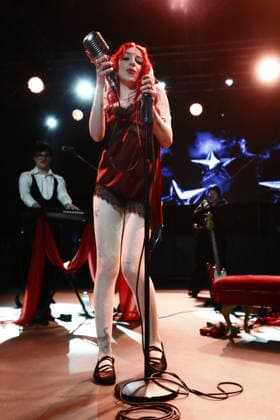 PHOTO IPP MIPA MILAN 27 11 2025 CONCERT SOPHIE AND THE GIANTS IN THE PHOTO THE SINGER SOPHIE LOUISE SCOTT Italy Photo Press World Copyright