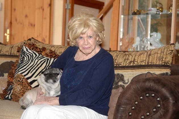 At the age of 94, Ingrid van Bergen passed away on November 28, 2025 in her home in Eyendorf in de Lüneburger Heide, near Hamburg Archive photo from 03 02 2021 Ingrid van Bergen in her home Ingrid von Bergen passed away, Hamburg Hamburg Hamburg Germany Hamburg