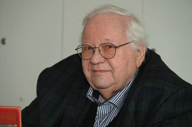 Author Prof Dr Theol Manfred Becker Huberti poses at the launch of his new book Vom Vierten der Heiligen Drei Könige (The Fourth of the Magi)