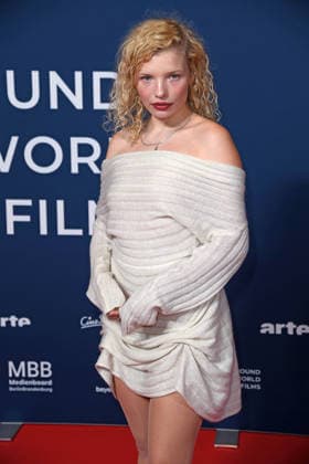 Luisa Celine Gaffron at the festival opening of AROUND THE WORLD IN 14 FILMS at the cinema in the Kulturbrauerei in Berlin on 28 11 2025