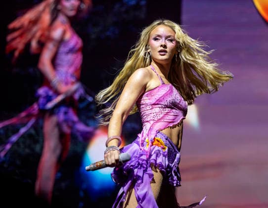 STOCKHOLM, SWEDEN 20251128 Zara Larsson Midnight Sun Tour at Avicii Arena on Friday night STOCKHOLM SWEDEN x60160x  Copyright: xStefanxJerrevang TTx ZARA LARSSON KONSERT Tq-WRB_ZK8Y