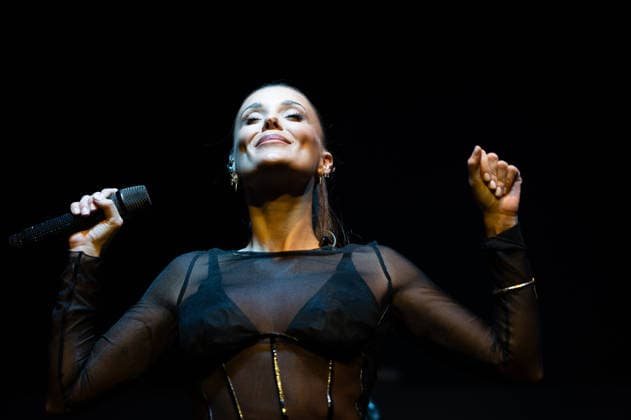 Lorena Gomez performs live in Madrid - 28 Nov 2025 Singer Lorena Gomez performs during the live presentation of her EP ERA at the Galileo Hall in Madrid. Madrid Spain Copyright: xAtilanoxGarciax xSOPAxImagesx photo01744