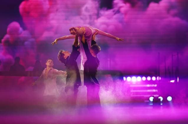 Let s Dance Live Tour 2025 in Erfurt EDITORIAL USE ONLY FOR EDITORIAL USE 28 11 2025, Erfurt, Messehalle, Let™s Dance The Original Live Tour 2025 pictured Ann Kathrin Bendixen and Zsolt Sandor Czeke