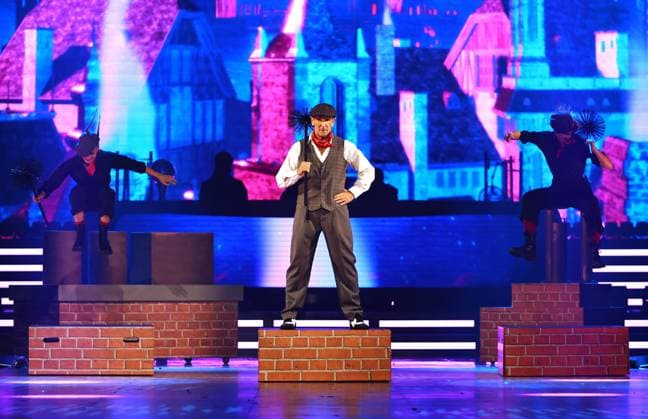 Let s Dance Live Tour 2025 in Erfurt EDITORIAL USE ONLY FOR EDITORIAL USE 28 11 2025, Erfurt, Messehalle, Let™s Dance The Original Live Tour 2025 in the picture Mark Keller