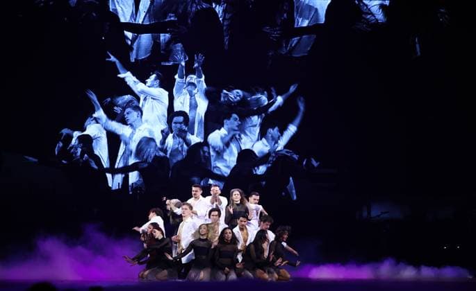 Let s Dance Live Tour 2025 in Erfurt EDITORIAL USE ONLY FOR EDITORIAL USE 28 11 2025, Erfurt, Messehalle, Let™s Dance Das Original Live Tour 2025 im Bild Dance performance by the professional dancers
