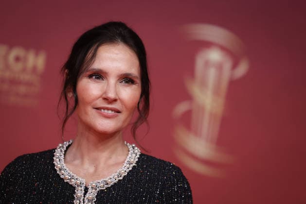Virginie Ledoyen attends the Opening Red Carpet during the 22nd Marrakech International Film Festival on November 28, 2025 in Marrakech, Morocco Marrakech, Morocco 28 11 2025 451096 2025 11 28 MARRAKECH Morocco  Copyright: xRomualdxMeigneuxx xStarfacex STAR_451096_097