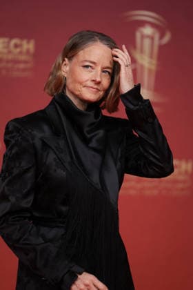 Jodie Foster attends the Opening Red Carpet during the 22nd Marrakech International Film Festival on November 28, 2025 in Marrakech, Morocco Marrakech, Morocco 28 11 2025 451096 2025 11 28 MARRAKECH Morocco  Copyright: xRomualdxMeigneuxx xStarfacex STAR_451096_137