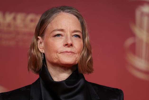 Jodie Foster attends the Opening Red Carpet during the 22nd Marrakech International Film Festival on November 28, 2025 in Marrakech, Morocco Marrakech, Morocco 28 11 2025 451096 2025 11 28 MARRAKECH Morocco  Copyright: xRomualdxMeigneuxx xStarfacex STAR_451096_140