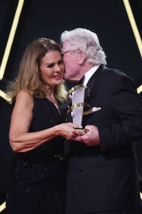 Yousra and Hussein Fahmy receives the Tribute Award during the Opening Ceremony during the 22nd Marrakech International Film Festival on November 28, 2025 in Marrakech, Morocco Marrakech, Morocco 28 11 2025 451096 2025 11 28 MARRAKECH Morocco  Copyright: xRomualdxMeigneuxx xStarfacex STAR_451096_163