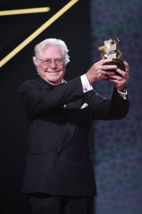 Hussein Fahmy receives the Tribute Award during the Opening Ceremony during the 22nd Marrakech International Film Festival on November 28, 2025 in Marrakech, Morocco Marrakech, Morocco 28 11 2025 451096 2025 11 28 MARRAKECH Morocco  Copyright: xRomualdxMeigneuxx xStarfacex STAR_451096_166