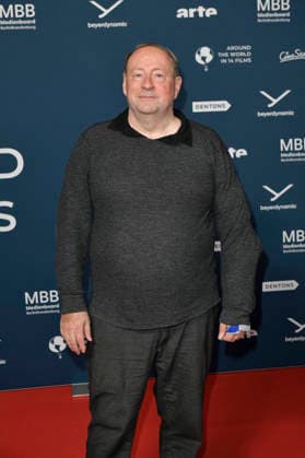 Sven Plate at the festival opening and the premiere of the feature film Sentimental Value at the 20 World Cinema Festival Around the World in 14 Films at the cinema in theKulturBrauerei Berlin, 28 11 2025 Foto:xM.xBehrensx xFuturexImagex world_5105