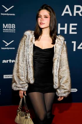 ABBberlin Karin Scherzer on the red carpet at the festival opening AROUND THE WORLD IN 14 FILMS at Cinestar Kino in der Kulturbrauerei Berlin on 28 11 2025 Berlin Germany