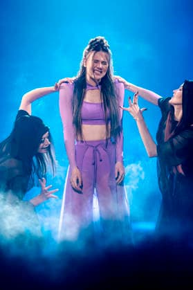 Ann Kathrin Bendixen at Let s Dance Die Live Tour 2025 in the Messehalle Erfurt, 28 11 2025 Foto:xM.xKremerx xFuturexImagex dance_5338