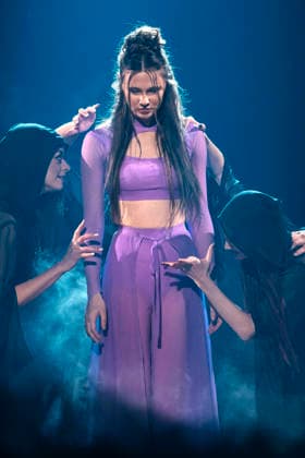 Ann Kathrin Bendixen at Let s Dance Die Live Tour 2025 in the Messehalle Erfurt, 28 11 2025 Foto:xM.xKremerx xFuturexImagex dance_5340