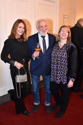 Christiane Zander, Dieter Hallervorden and Nathalie Hallervorden at the Der Neurosen Kavalier Theater Premiere at the Schlossparktheater on 29 11 2025 in Berlin Der Neurosen Kavalier Theater Premiere in Berlin