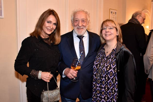 Christiane Zander, Dieter Hallervorden and Nathalie Hallervorden at the Der Neurosen Kavalier Theater Premiere at the Schlossparktheater on 29 11 2025 in Berlin Der Neurosen Kavalier Theater Premiere in Berlin