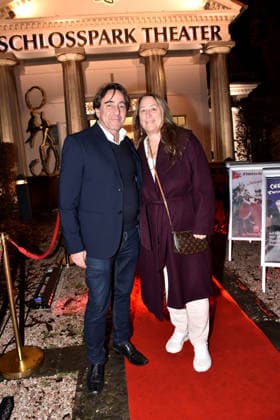 Dieter Landuris and Natascha Landuris at the Der Neurosen Kavalier Theater Premiere at the Schlossparktheater on 29 11 2025 in Berlin Der Neurosen Kavalier Theater Premiere in Berlin