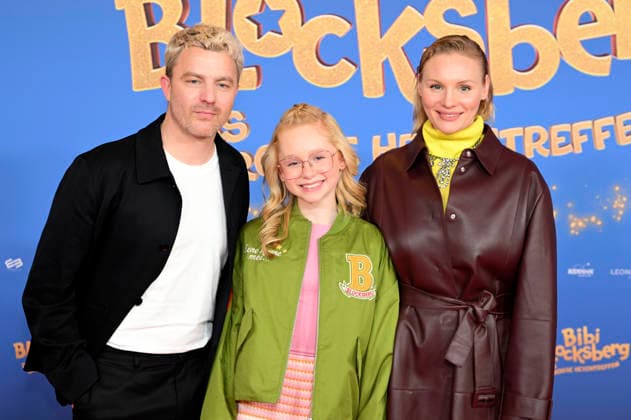 Friedrich Mücke, Nala and Rosalie Thomass at the premiere of the movie Bibi Blocksberg Das große Hexentreffen at Mathäser Filmpalast Munich, 29 11 2025 Foto:xR.xHeinex xFuturexImagex bibi_5153