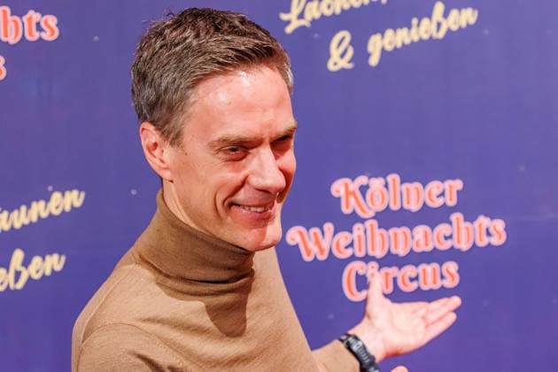 29 11 2025 Cologne For the tenth edition, producers Ilja and Katja Smitt have put together a brand new program, which will also delight with 3 large ensemble numbers More than 60 international award-winning artists offer 120 minutes of pure pleasure with lots of hum