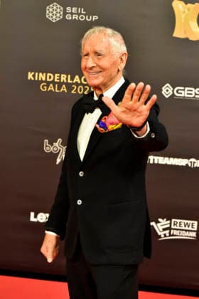 ABBdortmund Frederic Prinz von Anhalt as a guest on the red carpet at the Kinderlachen Gala 2025 in the Westfalenhalleon 29 11 2025 in Dortmund NRW Germany