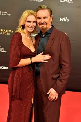 ABBdortmund Nick P Nikolaus Presnik , Karin Presnik Sanger as guests on the red carpet at the Kinderlachen Gala 2025 in the Westfalenhalleon 29 11 2025 in Dortmund NRW Germany