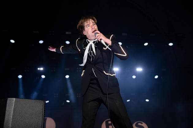 The Hives performing live at Alexandra Palace, London, 29 November 2025 The Hives performing live at Alexandra Palace, London, 29 November 2025 Howlin Pelle Almqvist (Per Almqvist) ,lead singer The Hives are a Swedish rock band that rose to prominence in the early 2000s during the garage rock revival. Their mainstream success came with the release of the album Veni Vidi Vicious, containing the anthem Hate to Say I Told You So . The band have been acclaimed by music critics as one of the best live rock bands in current music. This is their The Hives Forever Forever The Hives - World Tour 2025, Credit:Dafydd Owen Avalon Alexandra Palace, London  Copyright: xDafyddxOwenx xAvalonx 1055520314
