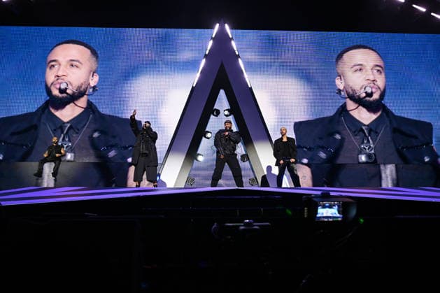 JLS performing at O2 Arena in London LONDON, ENGLAND - NOVEMBER 29: Aston Merrygold, OritsÃ Williams, JB Gill and Marvin Humes of ˜JLS™ performing at O2 Arena, Greenwich on November 29, 2025 in London, England. CAP MAR MAR Great Britain Copyright: xMartinxHarris CapitalxPicturesx