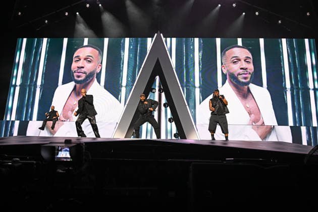JLS performing at O2 Arena in London LONDON, ENGLAND - NOVEMBER 29: Aston Merrygold, Marvin Humes, JB Gill and OritsÃ Williams of ˜JLS™ performing at O2 Arena, Greenwich on November 29, 2025 in London, England. CAP MAR MAR Great Britain Copyright: xMartinxHarris CapitalxPicturesx