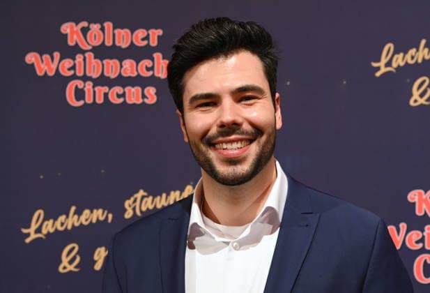 Presenter Riccardo Vaccaro attends the premiere of the 10th Cologne Christmas Circus
