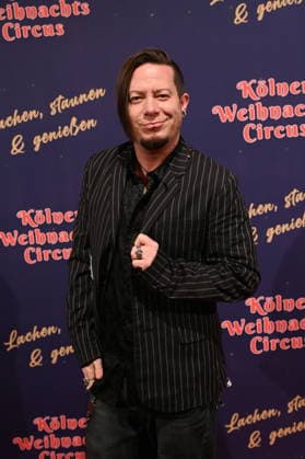 Musician and singer Izzy Gallegos, former member of the boy band US5, comes to the premiere of the 10th Cologne Christmas Circus