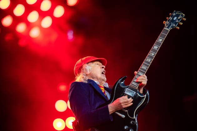 November 30, 2025, Adelaide, South Australia, Australia: AC DC Lead guitarist ANGUS YOUNG on Sunday at the BP Ultimate Adelaide Grand Final. Adelaide Australia - ZUMAf186 20251130_zsp_f186_127 Copyright: xJamesxForresterx