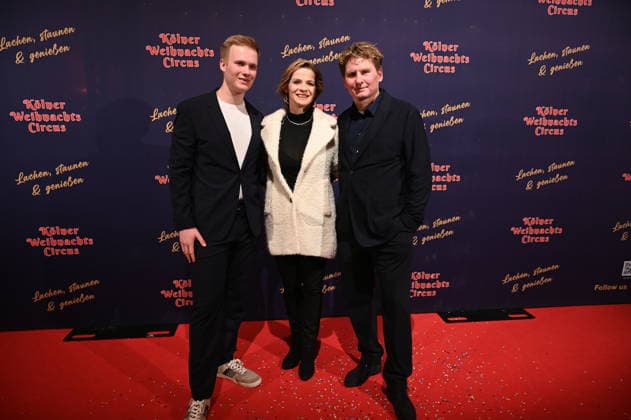 Producers Ilja and Katja Smitt and son Maxim l at the premiere of the 10th Cologne Christmas Circus