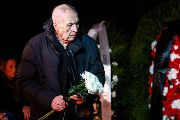RUSSIA, MOSCOW - NOVEMBER 30, 2025: Director Andrei Smirnov attends a farewell ceremony for the late actor Vsevolod Shilovsky at Shilovsky Moscow Theatre Studio. Vsevolod Shilovsky passed away on 26 November 2025 at the age of 87 Moscow Russia  - ZUMAt113 20251130_zaa_t113_217 Copyright: xSergeixBulkinx